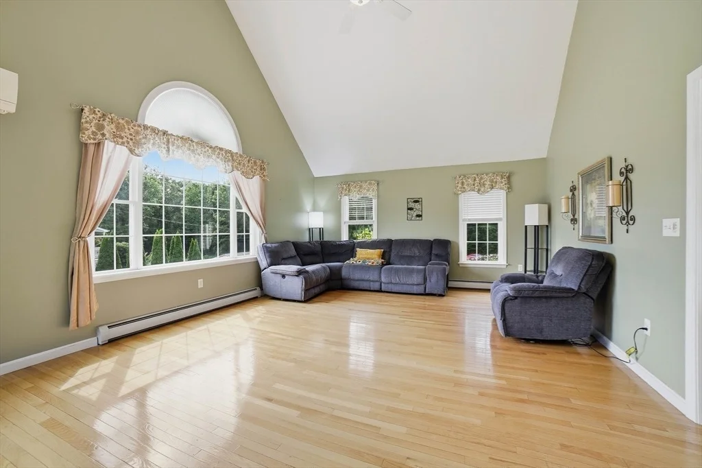 Photo of 10 Roberts Rd