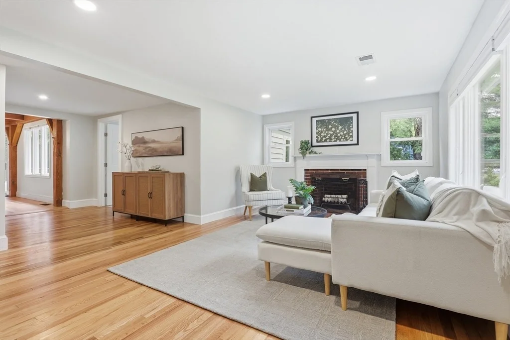 Photo of 17 Orchard Dr