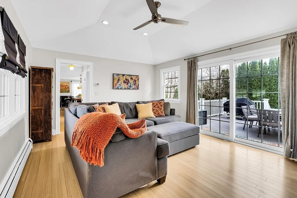 Photo of 2 Juniper Cir