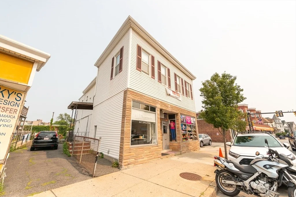Photo of 133 Main St