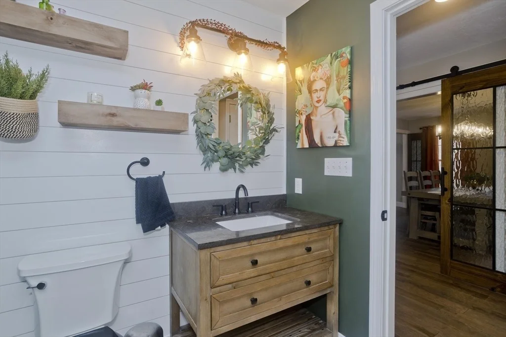 Photo of 306 Whippoorwill Dr