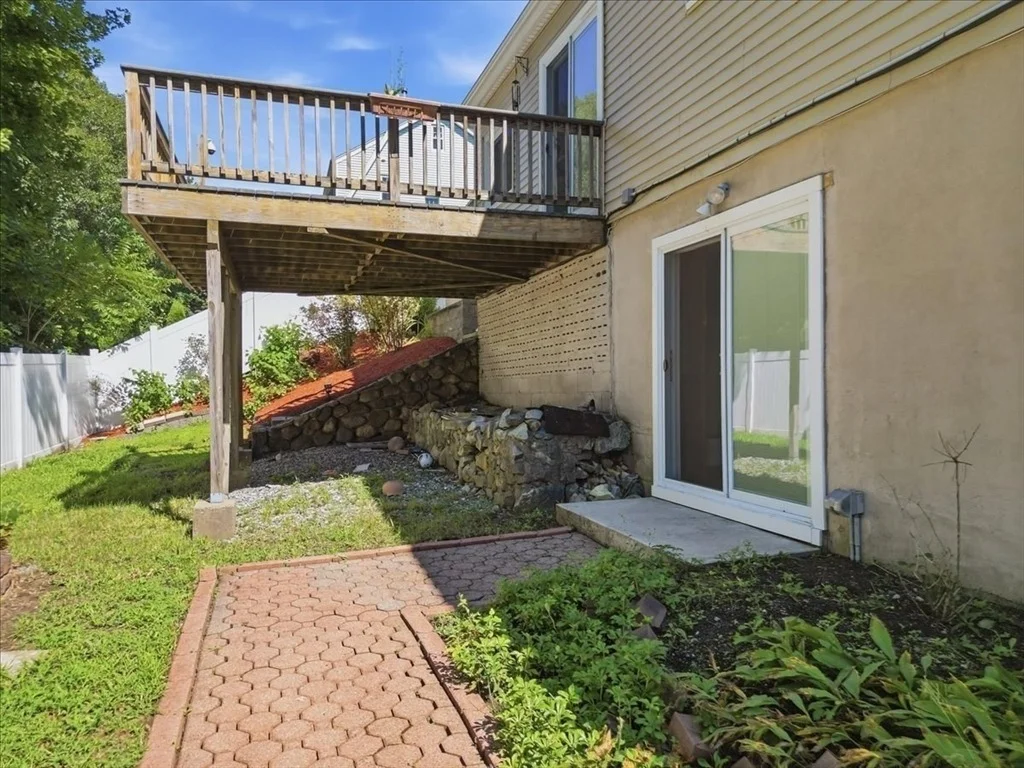Photo of 73 Lanark Rd
