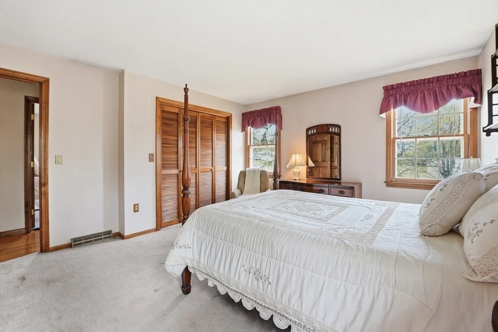 Photo of 9 Jennifer Dr