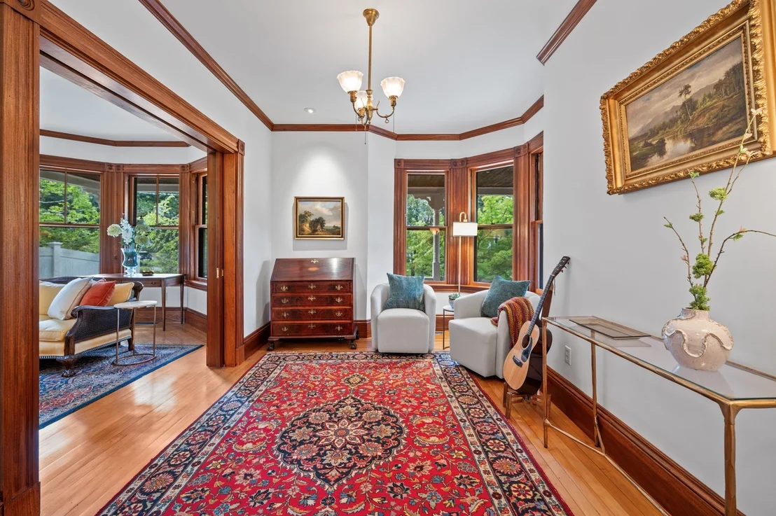 Photo of 8 Cypress Rd