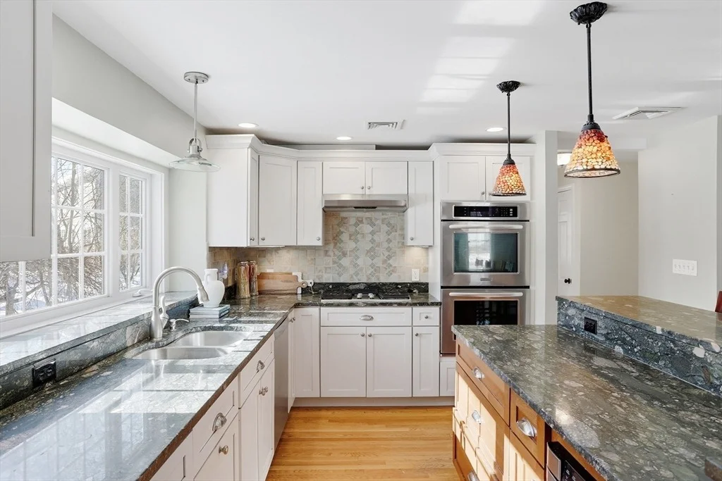 Photo of 245 Oak Hill Circle