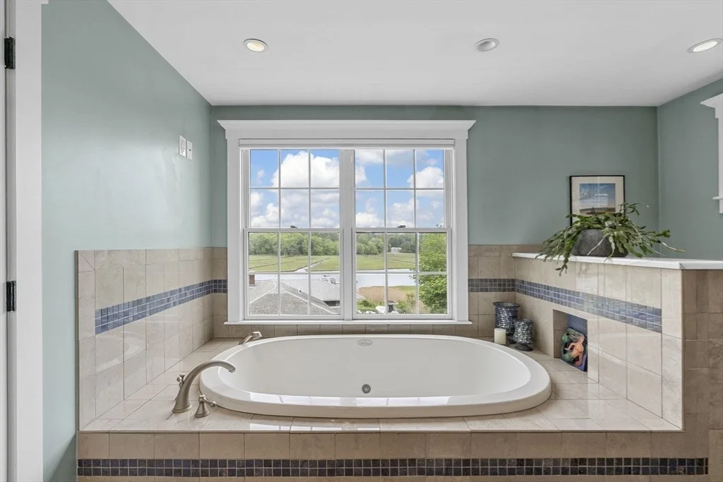 Photo of 102 Riverside Circle