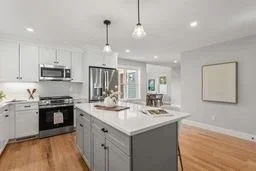Photo of 28 Fairview Ave