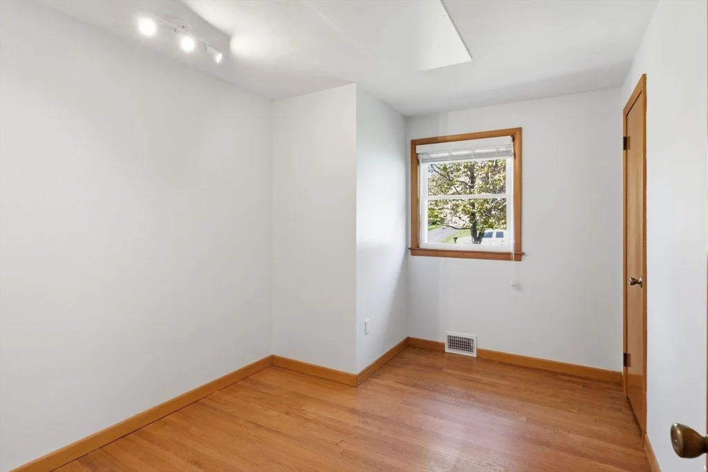 Photo of 33 Druid Hill Rd