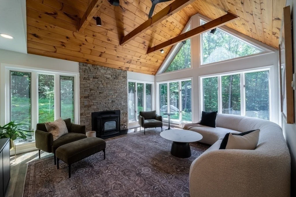 Photo of 140 Sutton Rd