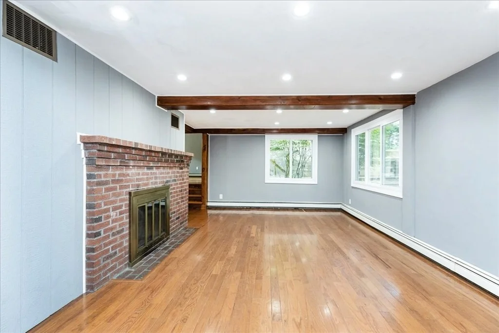 Photo of 17 Boulder Rd.