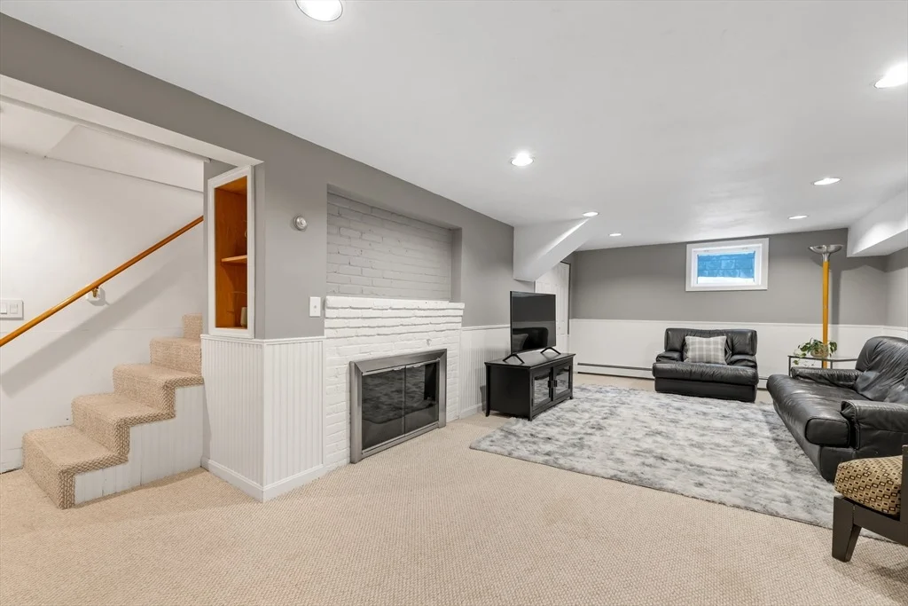 Photo of 60 Douglas Rd