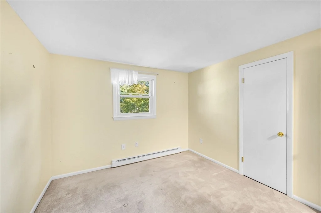 Photo of 32 Stonewall Dr