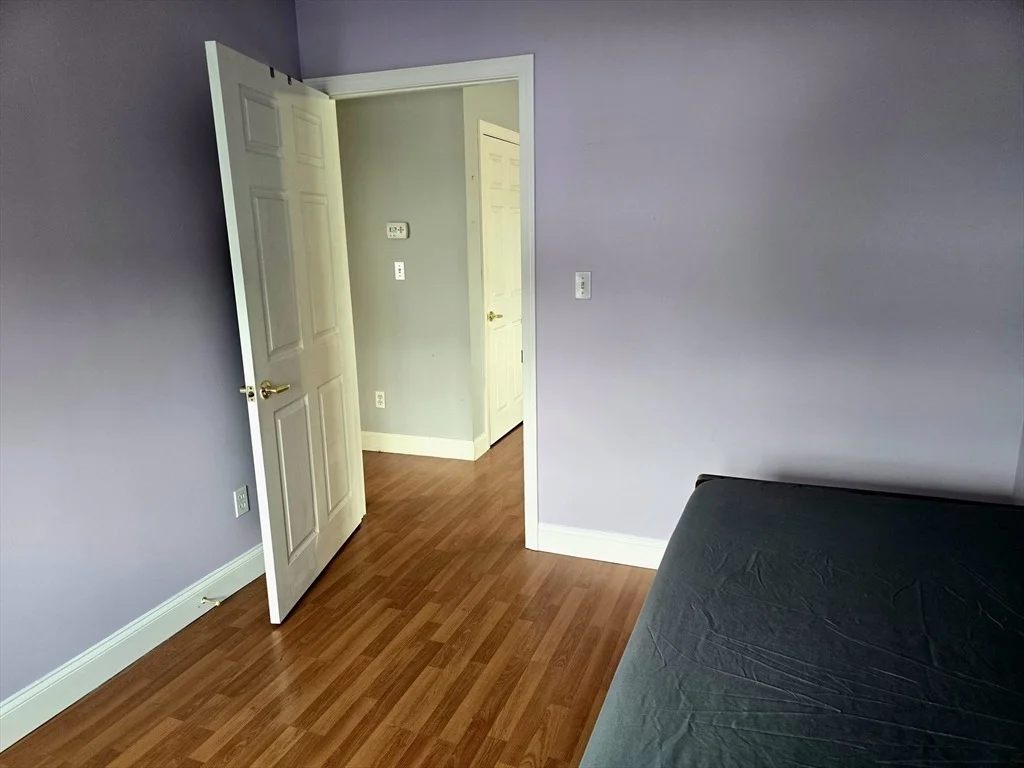 Photo of Unit C at 303 Eagle Street