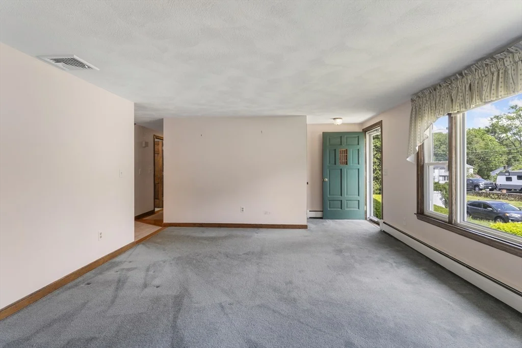 Photo of 1 Robin Road