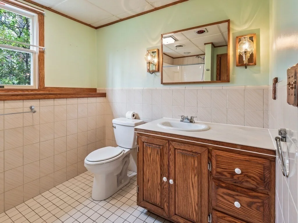 Photo of 21 Hutchinson Rd.
