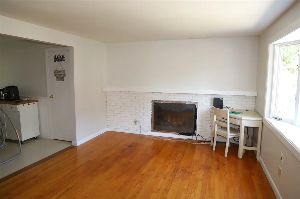Photo of 335 Peekskill Ave.