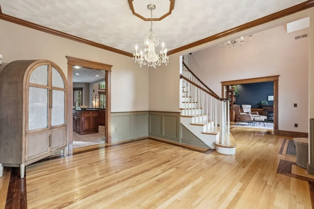 Photo of 42 Gary Dr