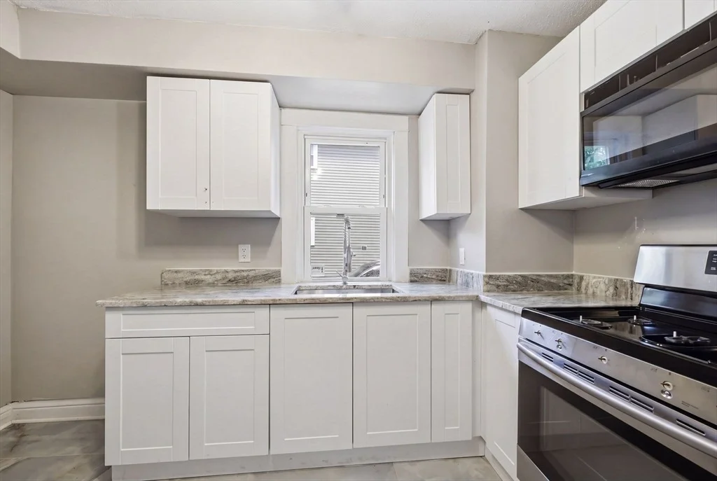 Photo of 62 Kenyon St