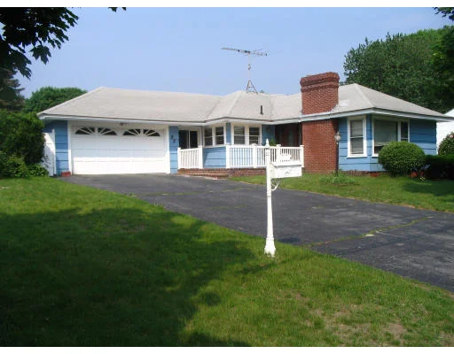 Photo of 55 Crestwood Cr.
