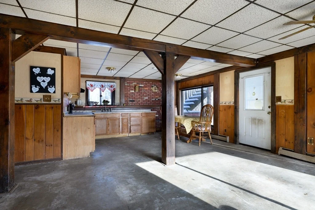 Photo of 375 Belchertown Rd