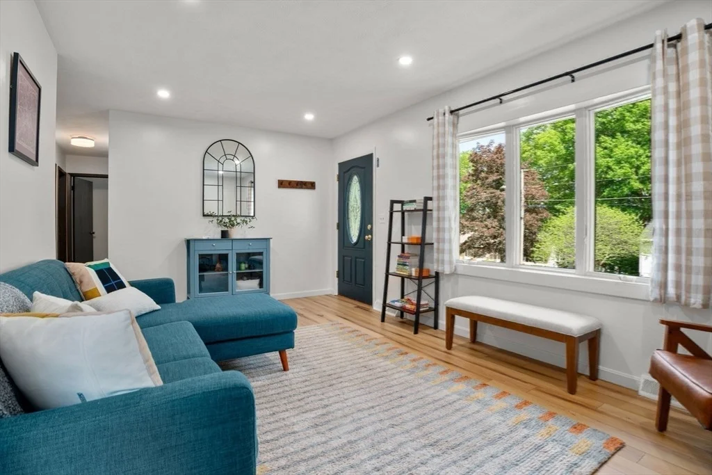 Photo of 30 Vinal St