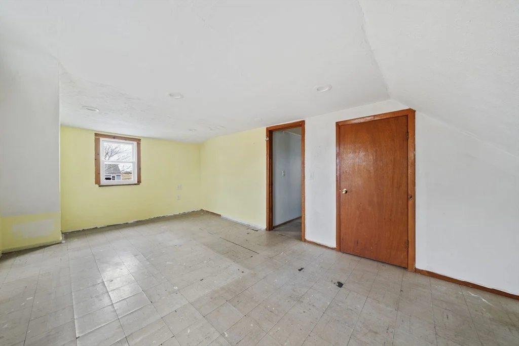 Photo of 93 Franklin St