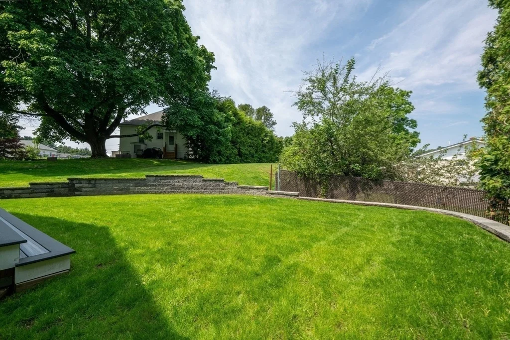 Photo of 27 Joy St