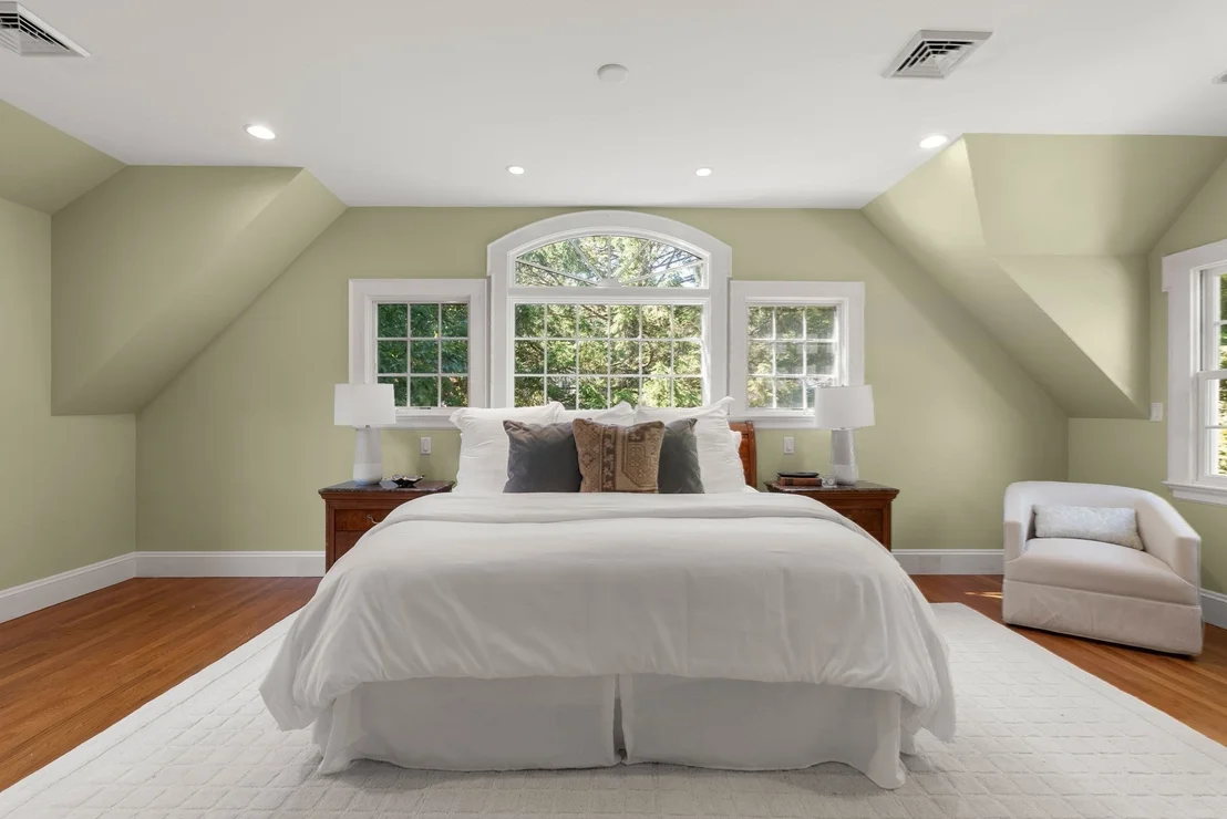 Photo of 1 Kenilworth Circle