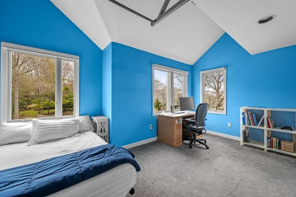 Photo of 3 Beacon Heights Ln