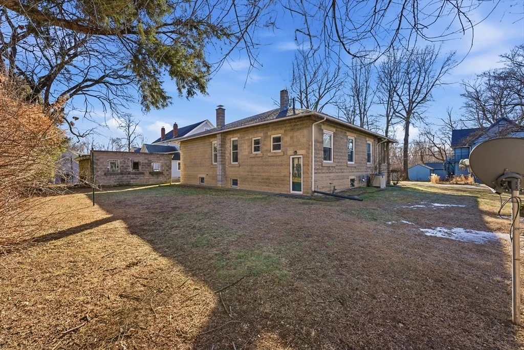 Photo of 18 Cedar St