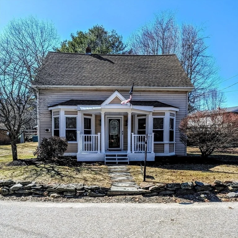 Photo of 4 Intervale Rd