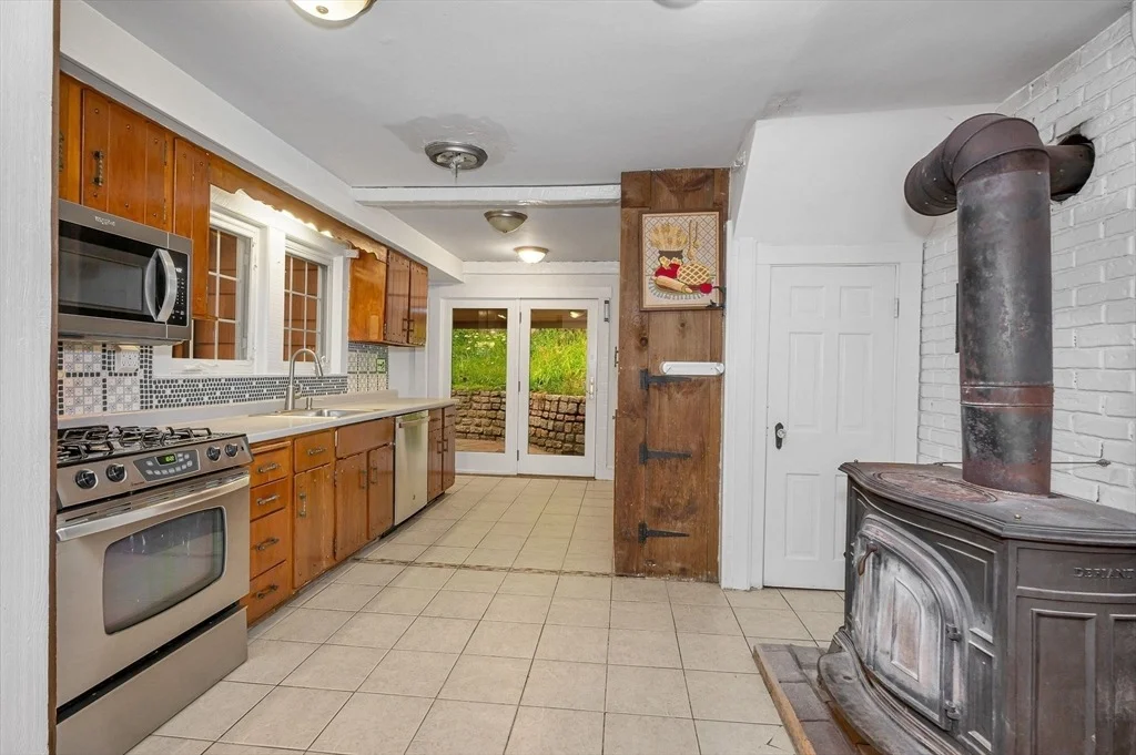 Photo of 160 Forest St