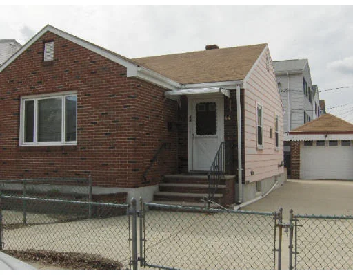 Photo of 44 Coolidge St.