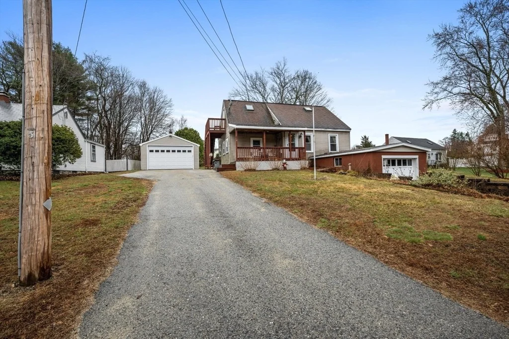 Photo of 8 Rawson Ave.
