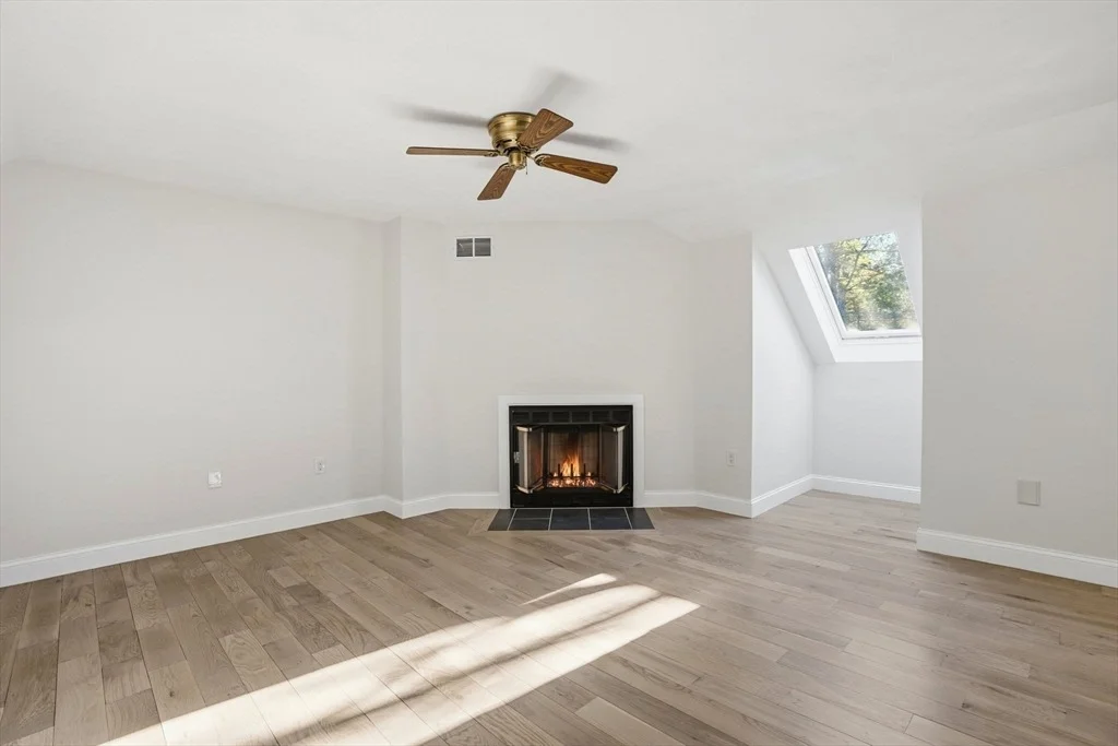 Photo of Unit 5 at 24 Deer Path