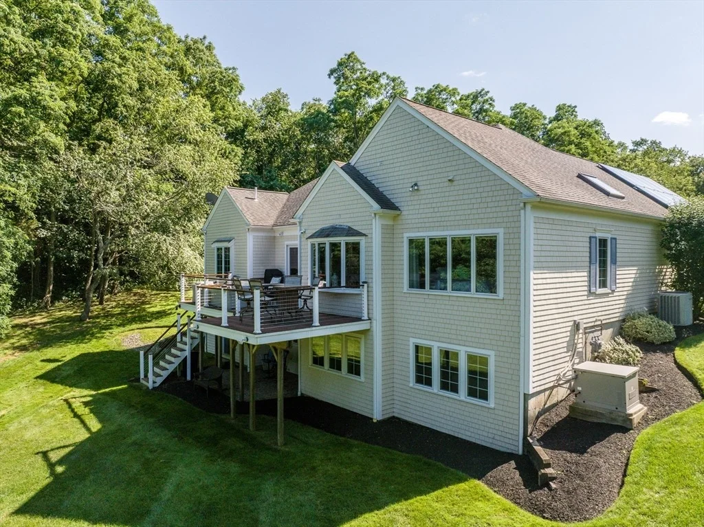 Photo of 91 Acadia Dr