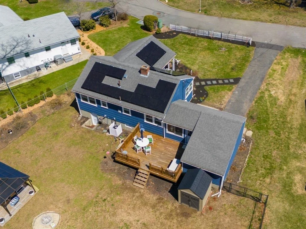 Photo of 81 Edgewater Drive