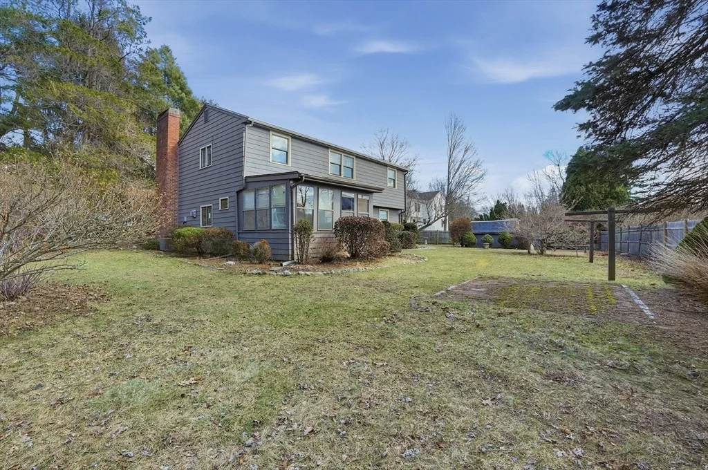 Photo of 6 Pine Knoll Road