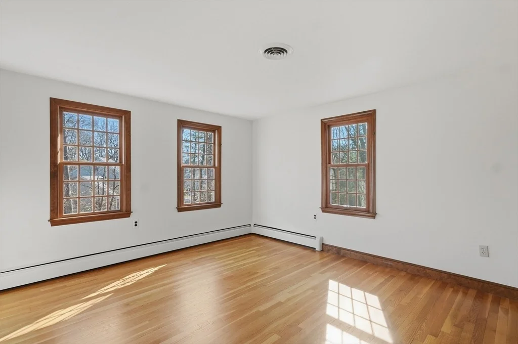 Photo of 21 Greentree Lane