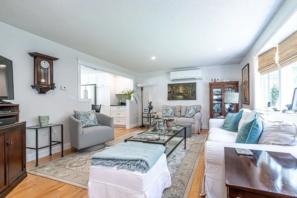 Photo of 7 Parker River Drive