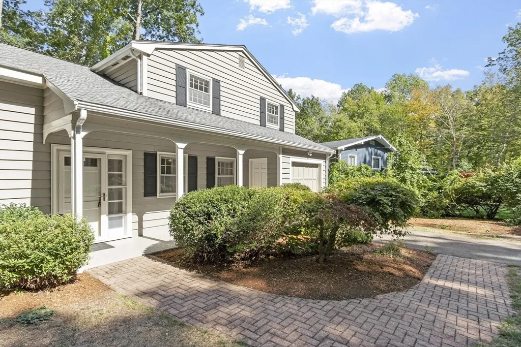 Photo of 6 Black Horse Dr
