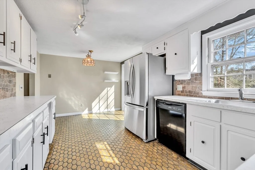 Photo of 26 Rainbow Ln