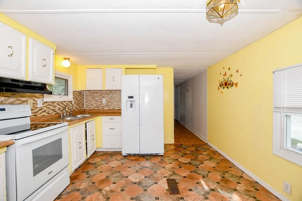 Photo of 24 Kimberly Ct