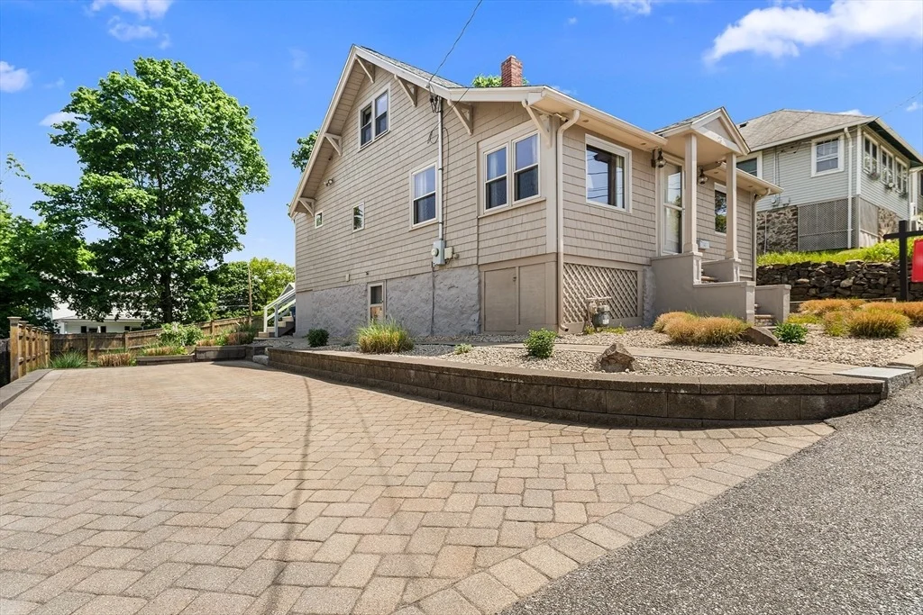Photo of 28 Hillcrest Rd