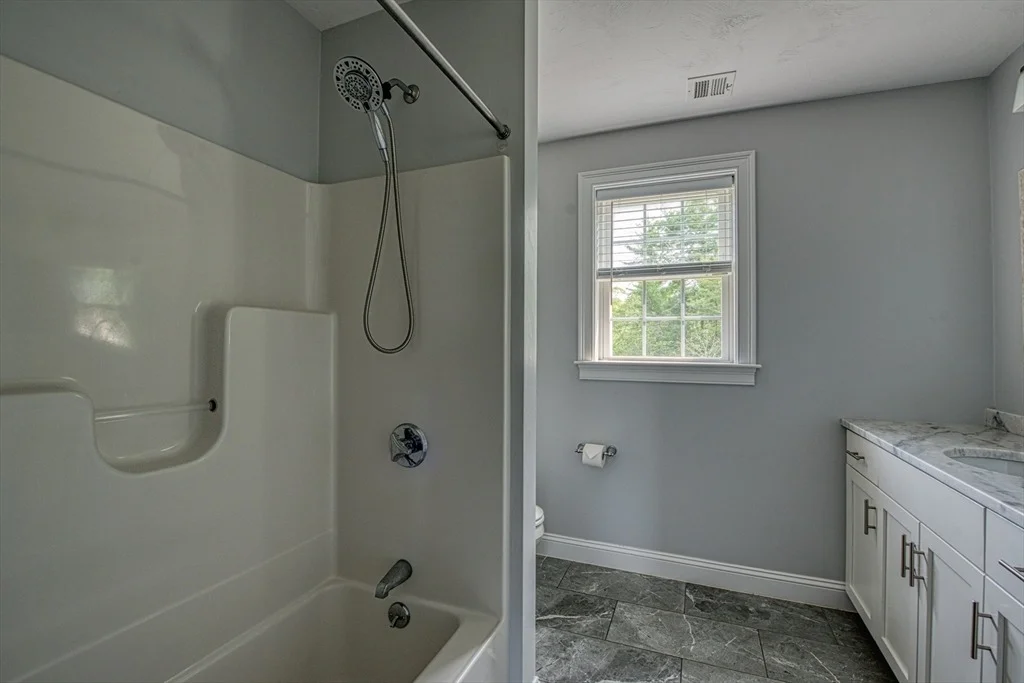 Photo of 31 Pocksha Dr