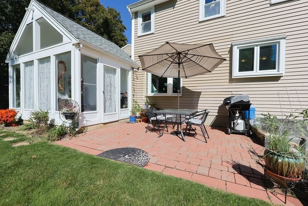 Photo of 2 Rhodes Ave