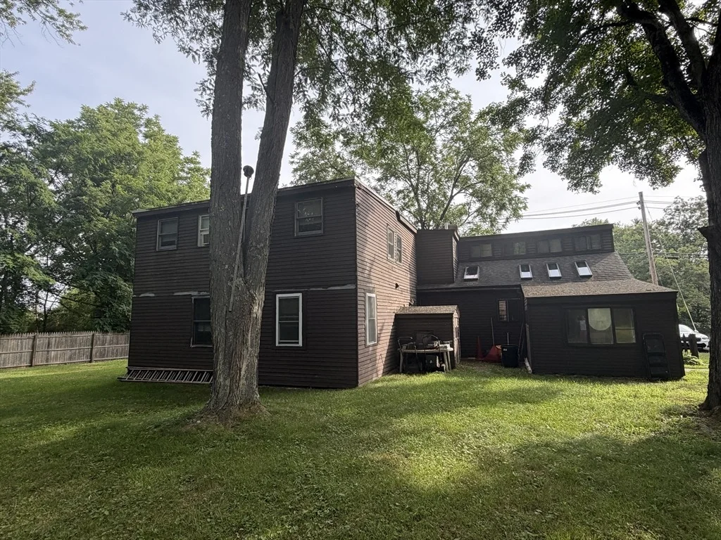 Photo of 32 River Rd