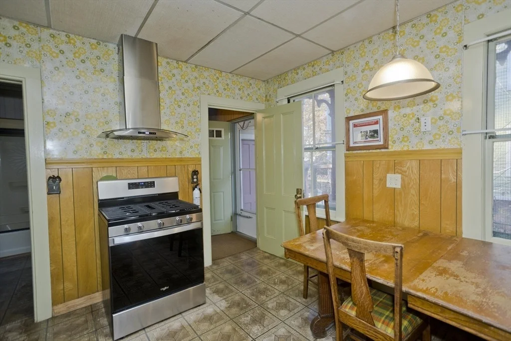 Photo of 115 Thompson St