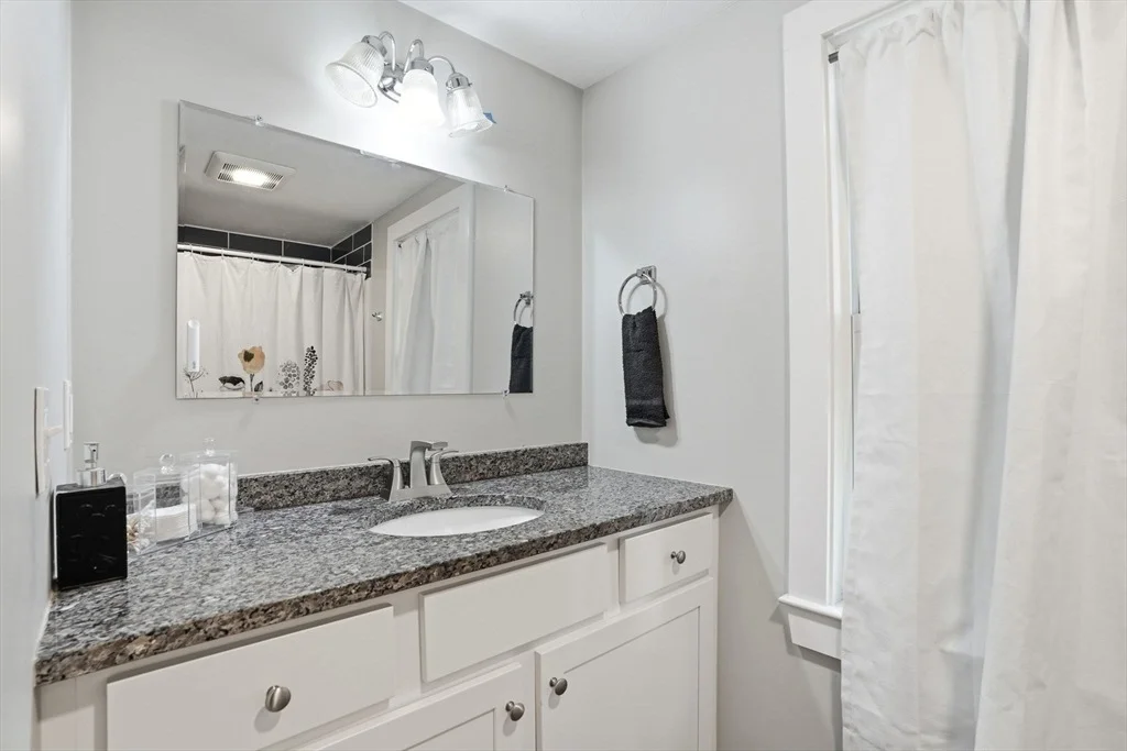 Photo of 72 Pembroke Ave