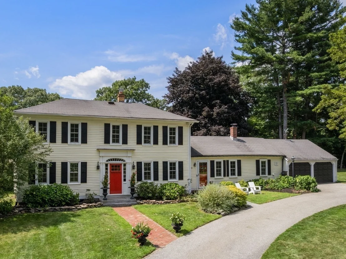 Photo of 320 Western Avenue
